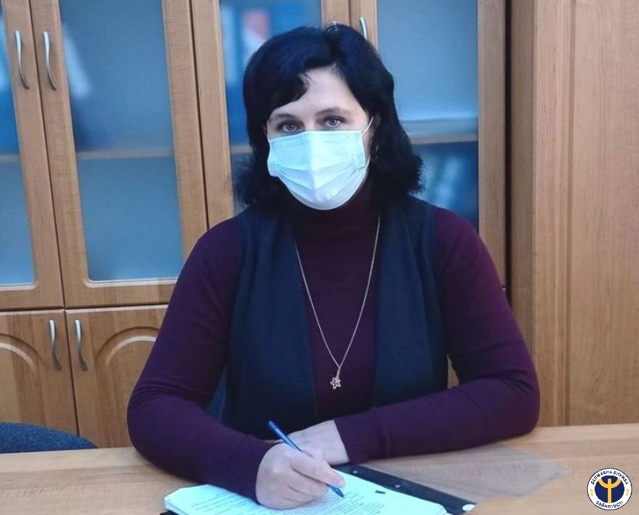 В.Задорожня під час засідання 